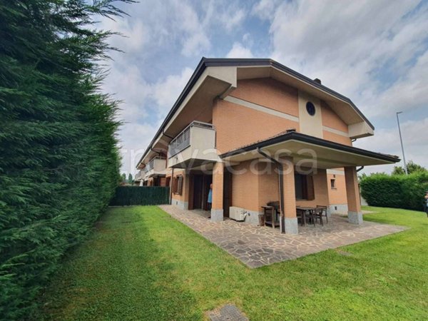 casa indipendente in vendita a Cervignano d'Adda