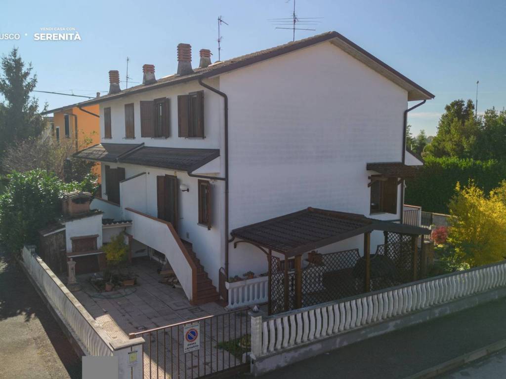 casa indipendente in vendita a Cervignano d'Adda
