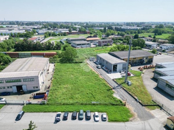 terreno edificabile in vendita a Codogno