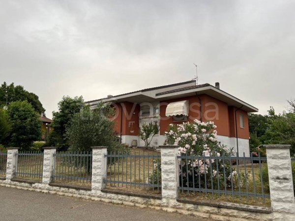 casa indipendente in vendita a Codogno