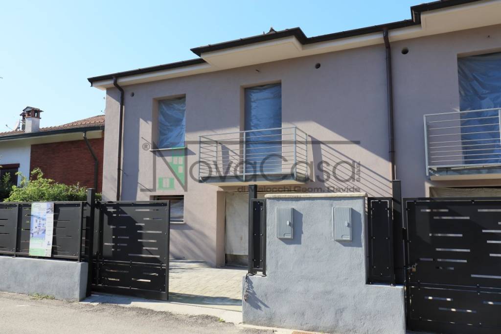 casa indipendente in vendita a Codogno