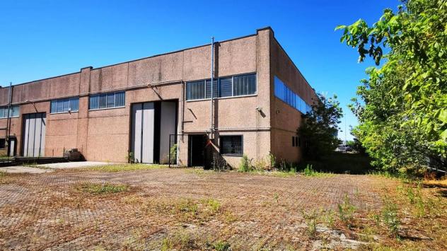 locale commerciale in vendita a Codogno