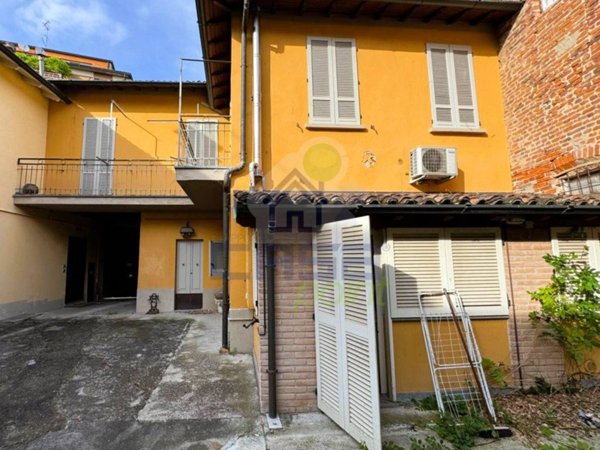 casa indipendente in vendita a Codogno