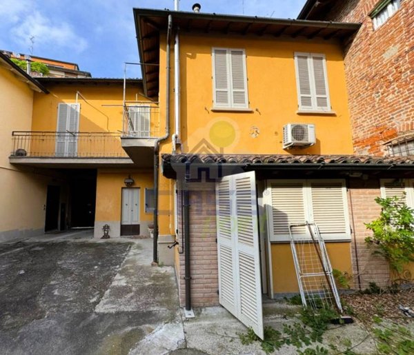 casa indipendente in vendita a Codogno
