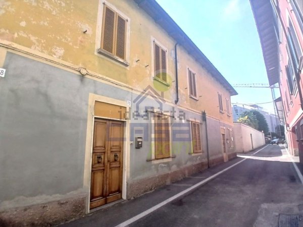 casa indipendente in vendita a Codogno