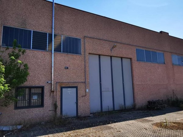 locale commerciale in vendita a Codogno