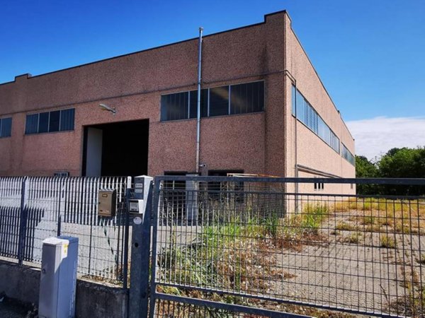 locale commerciale in vendita a Codogno