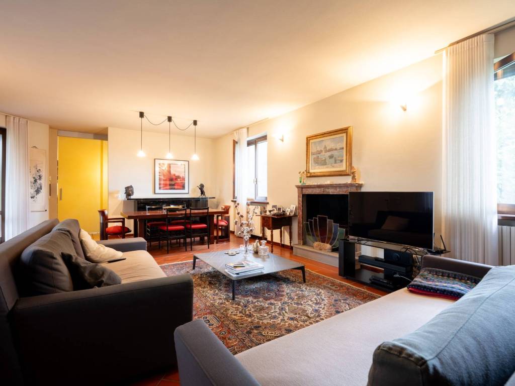 casa indipendente in vendita a Codogno