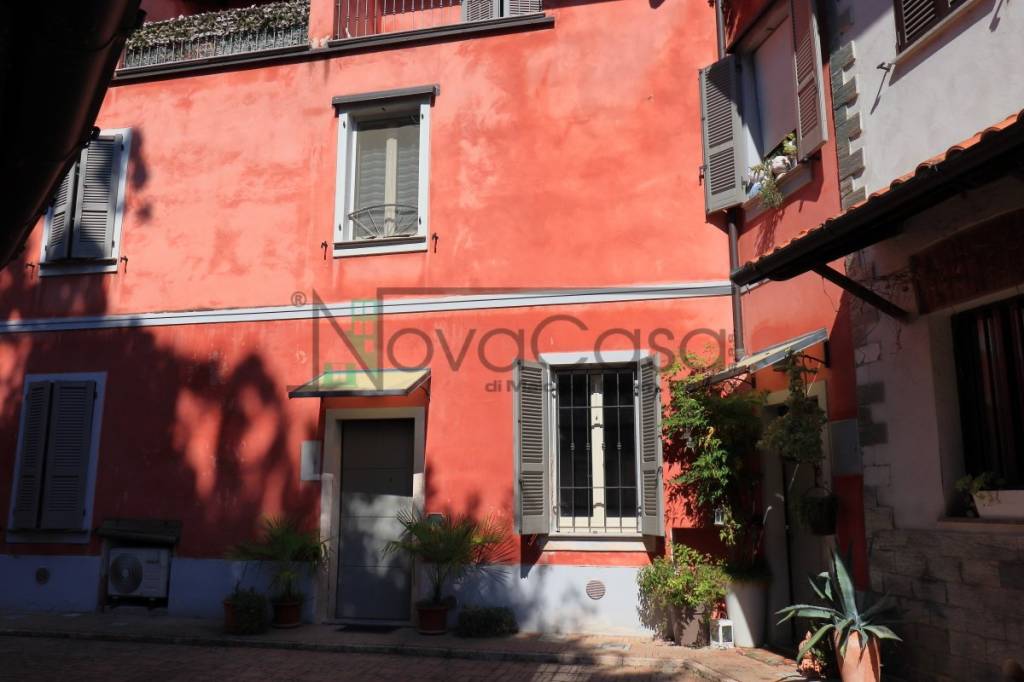 casa indipendente in vendita a Codogno