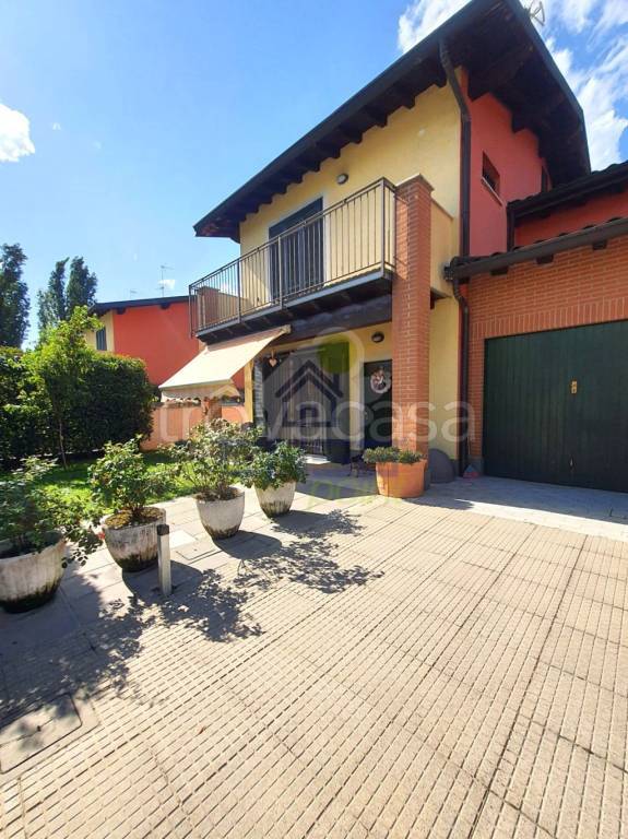 casa indipendente in vendita a Codogno