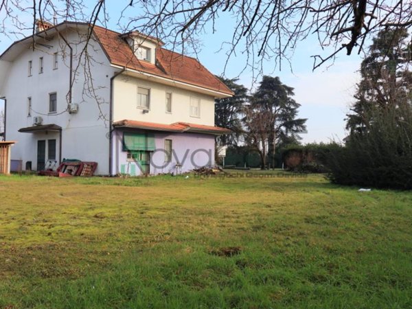 casa indipendente in vendita a Codogno