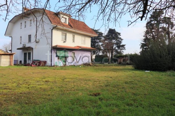 casa indipendente in vendita a Codogno