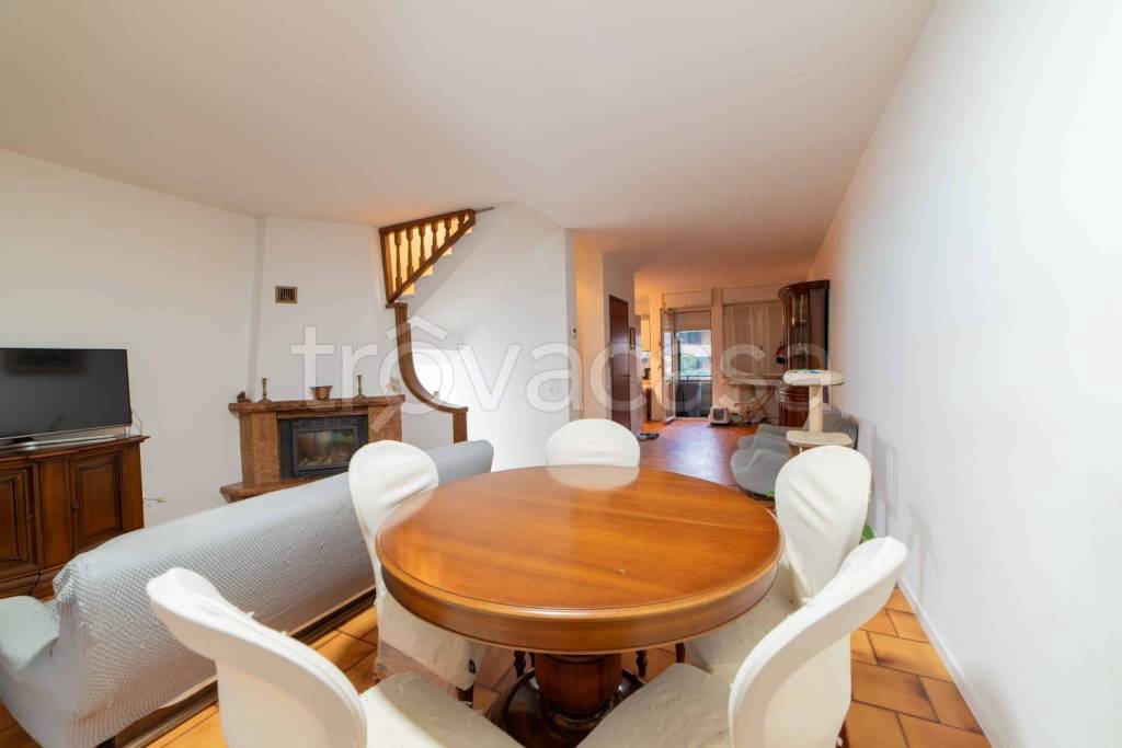 casa indipendente in vendita a Codogno