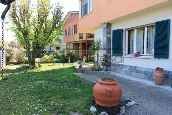 casa indipendente in vendita a Codogno