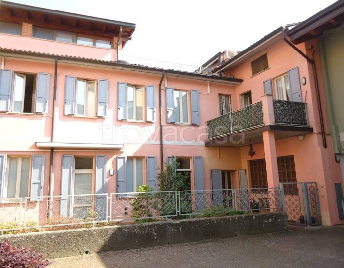 casa indipendente in vendita a Codogno