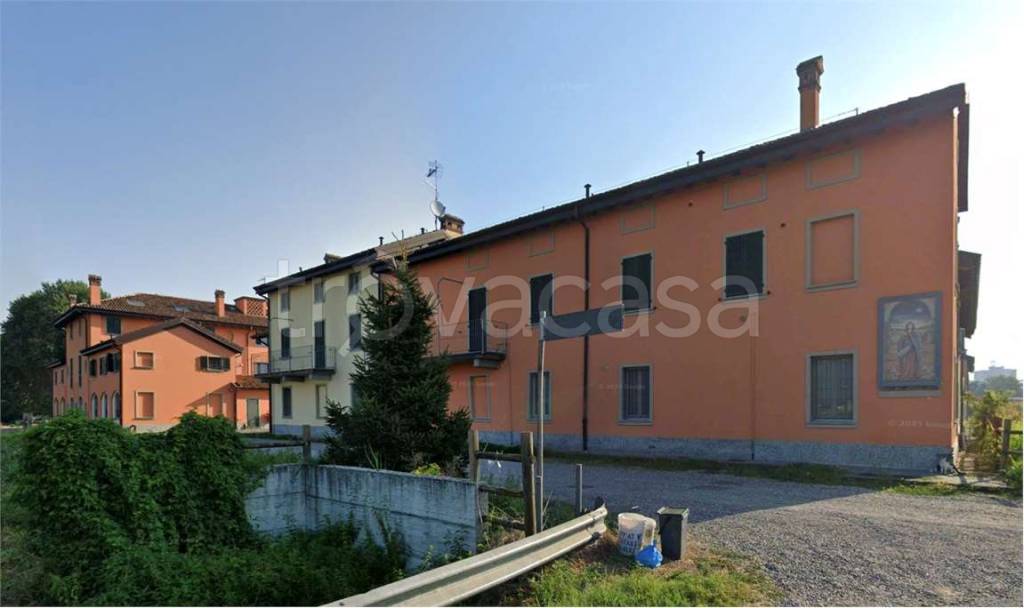 locale di sgombero in vendita a Codogno