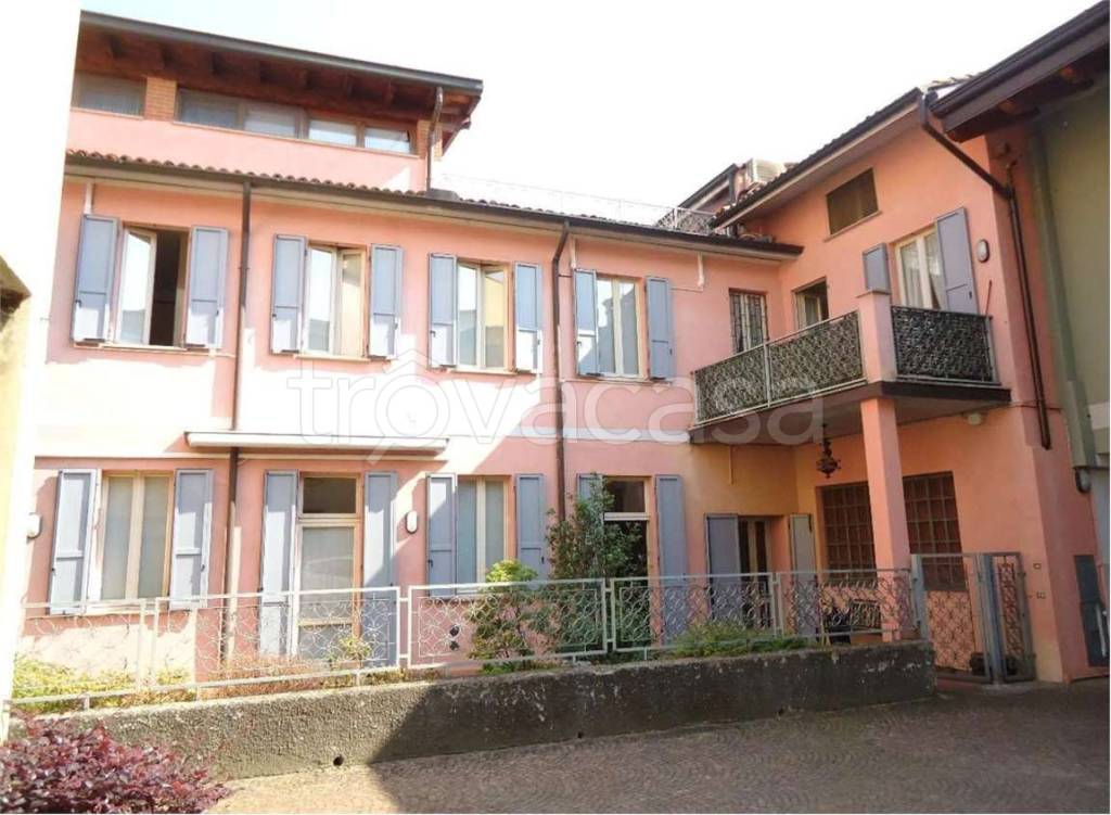 casa indipendente in vendita a Codogno