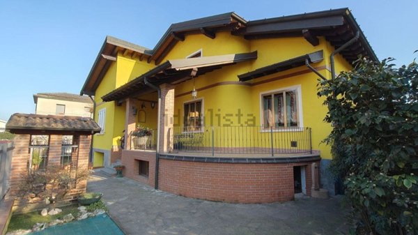 casa indipendente in vendita a Codogno