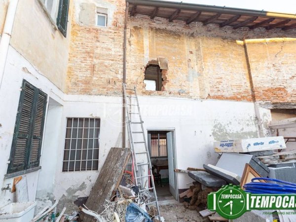 intera palazzina in vendita a Codogno