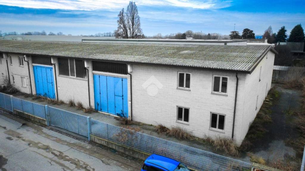 locale commerciale in vendita a Codogno