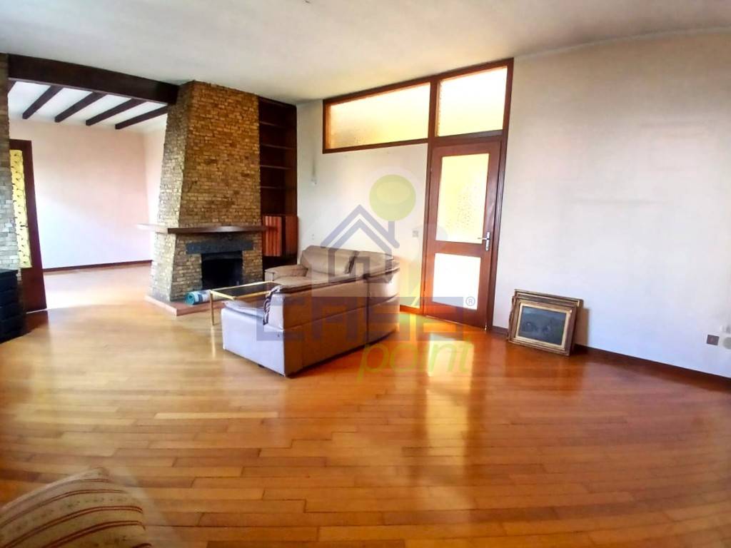 casa indipendente in vendita a Codogno