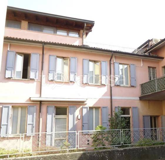 casa indipendente in vendita a Codogno