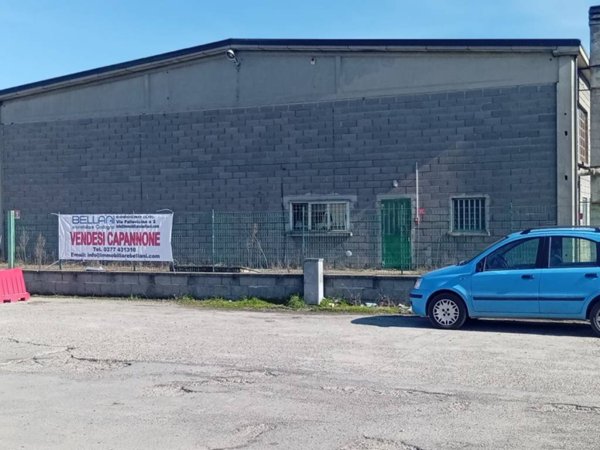 locale commerciale in vendita a Codogno