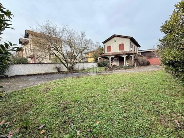 casa indipendente in vendita a Codogno