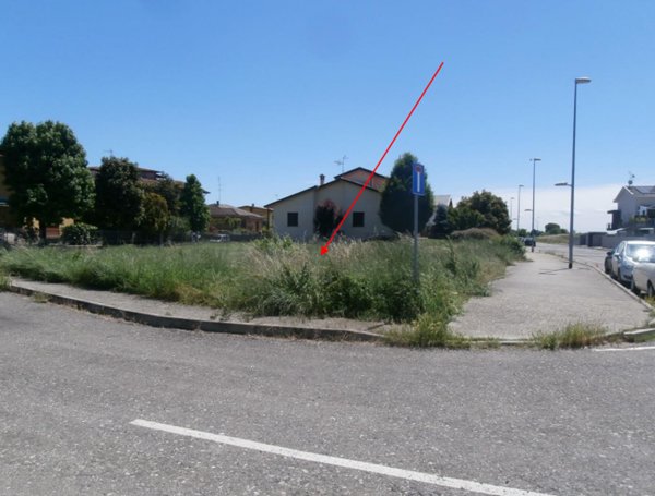 terreno edificabile in vendita a Codogno