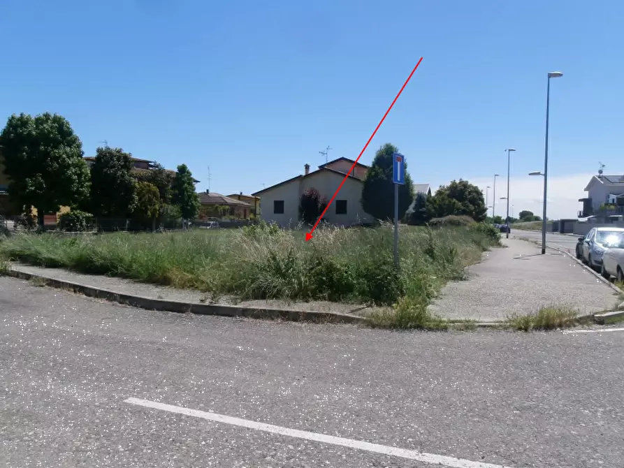 terreno edificabile in vendita a Codogno