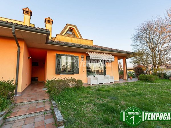 casa indipendente in vendita a Codogno