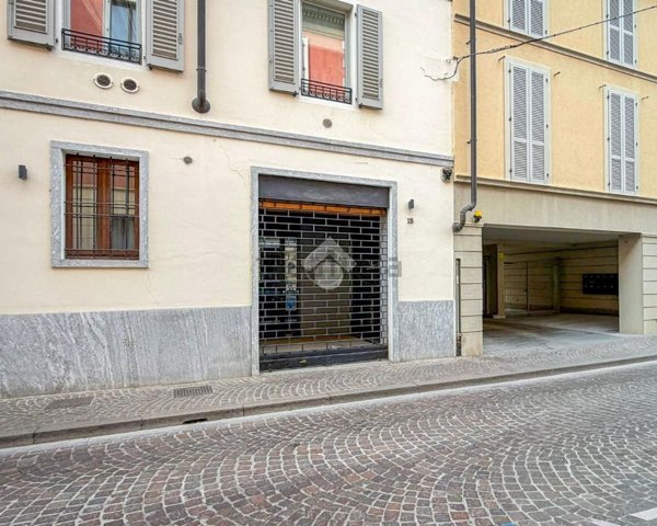 locale commerciale in vendita a Codogno