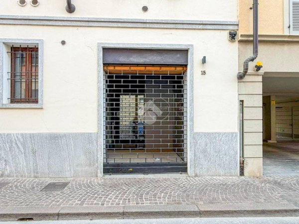 negozio in vendita a Codogno