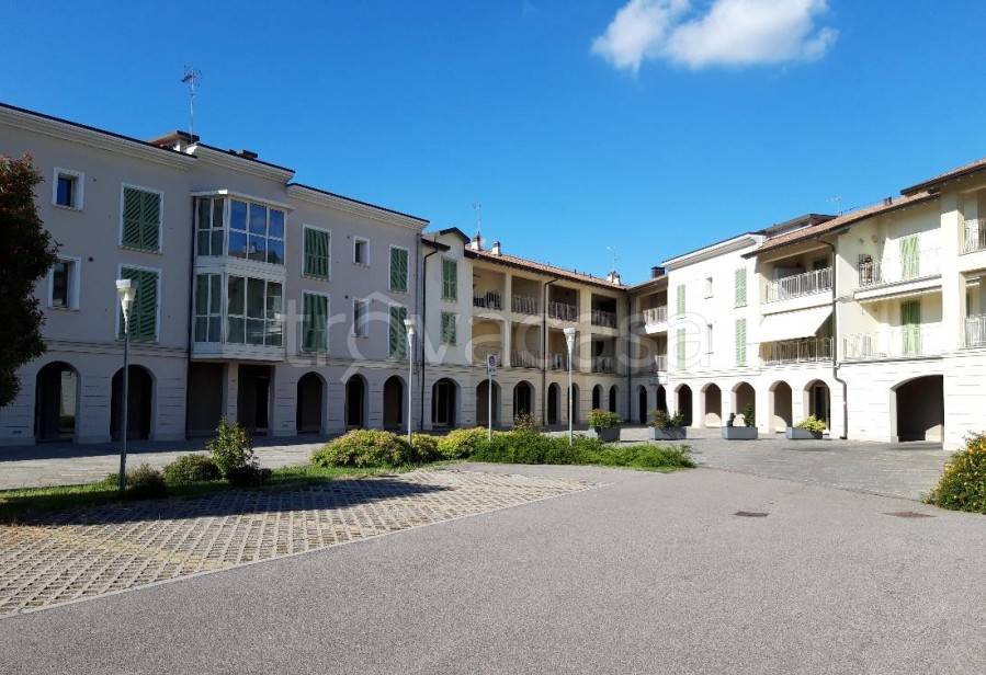 negozio in vendita a Codogno