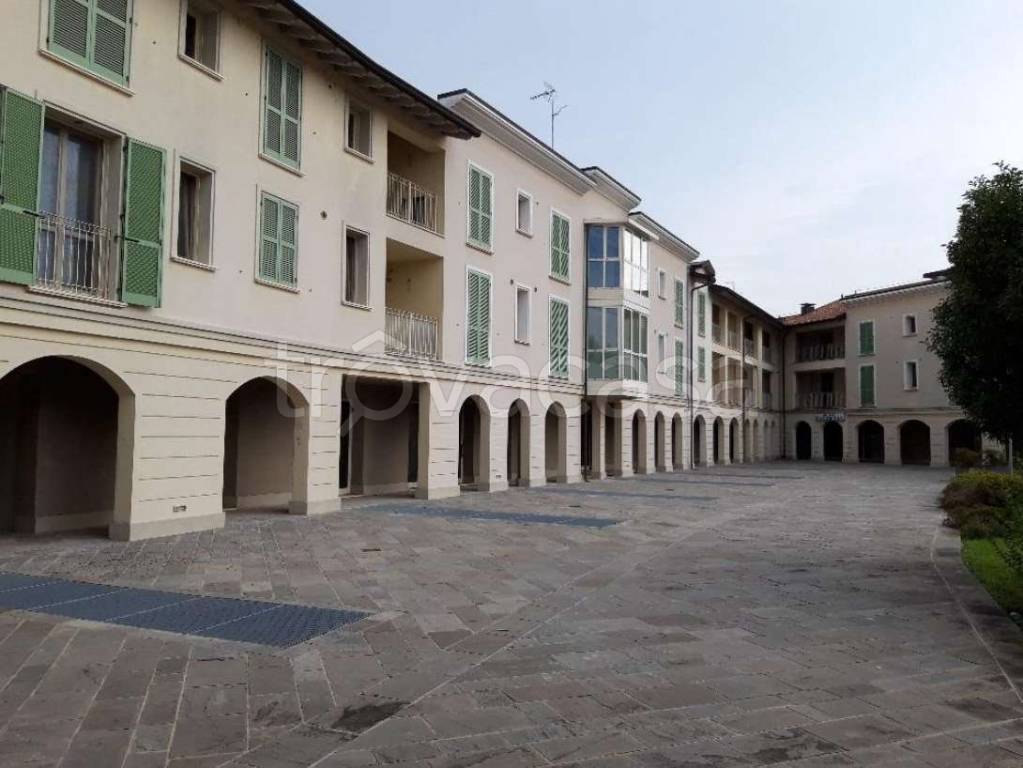 negozio in vendita a Codogno