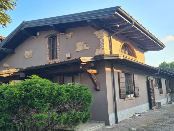 casa indipendente in vendita a Codogno