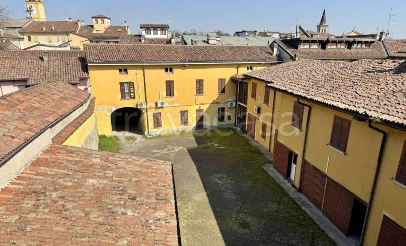 intera palazzina in vendita a Codogno