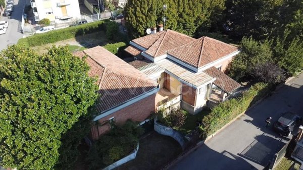 casa indipendente in vendita a Codogno