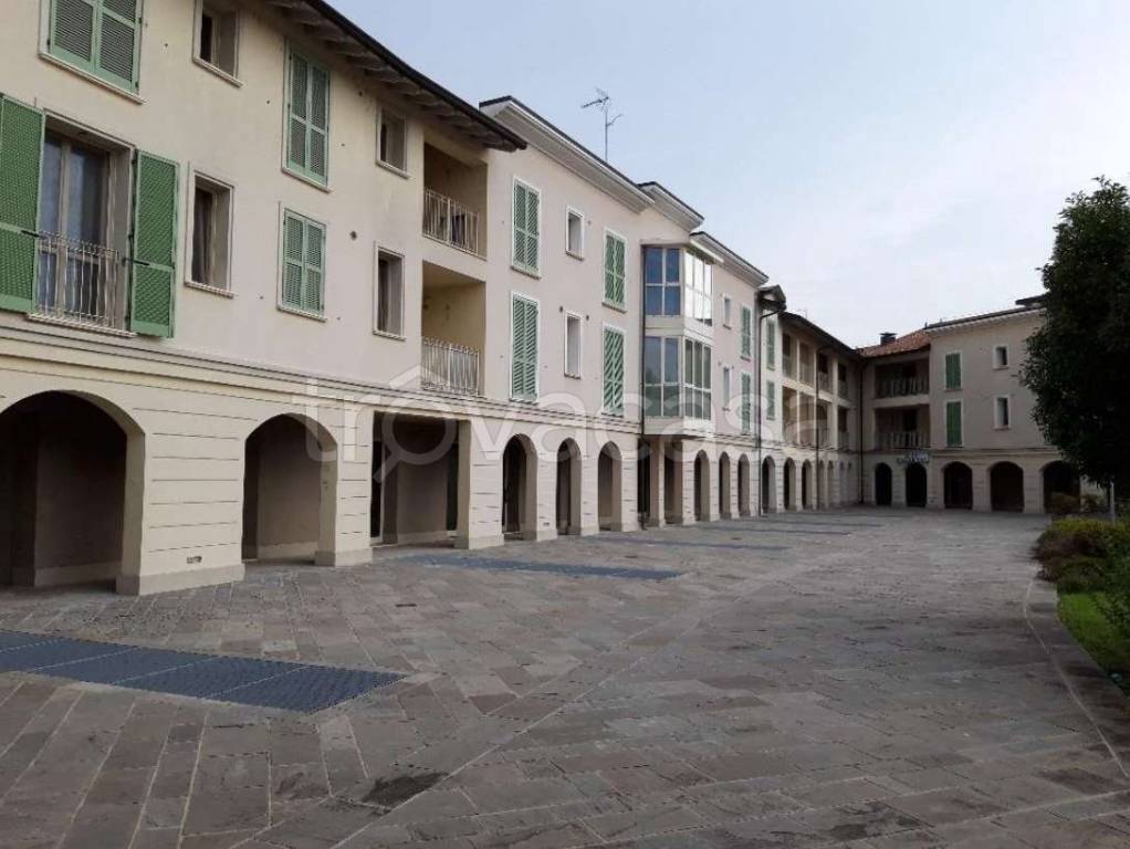 negozio in vendita a Codogno