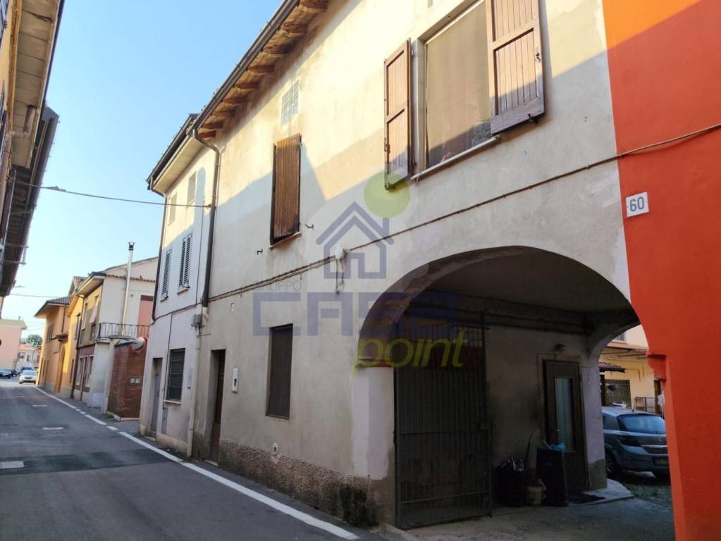casa indipendente in vendita a Codogno