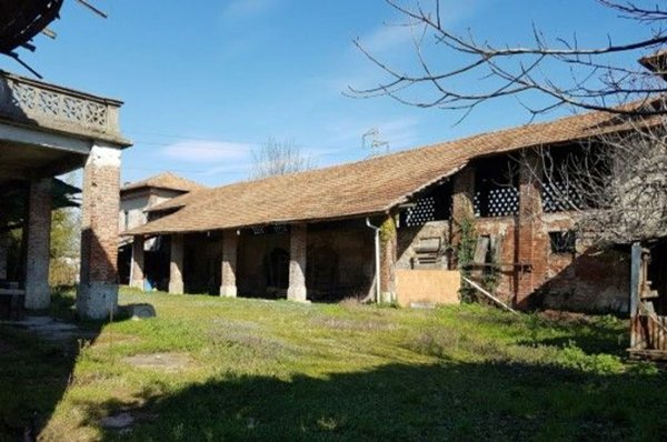 casale in vendita a Codogno in zona Triulza