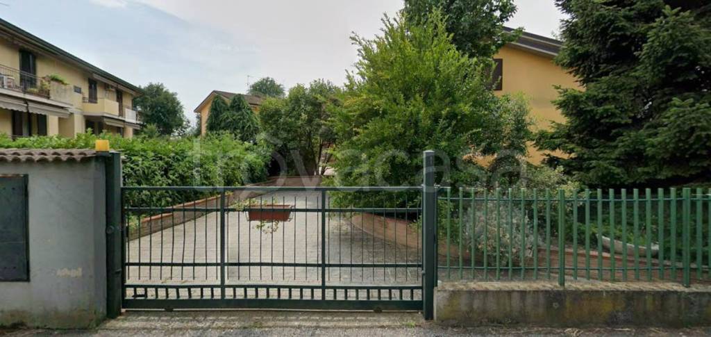 casa indipendente in vendita a Codogno