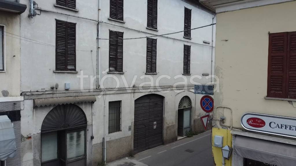 locale commerciale in vendita a Codogno