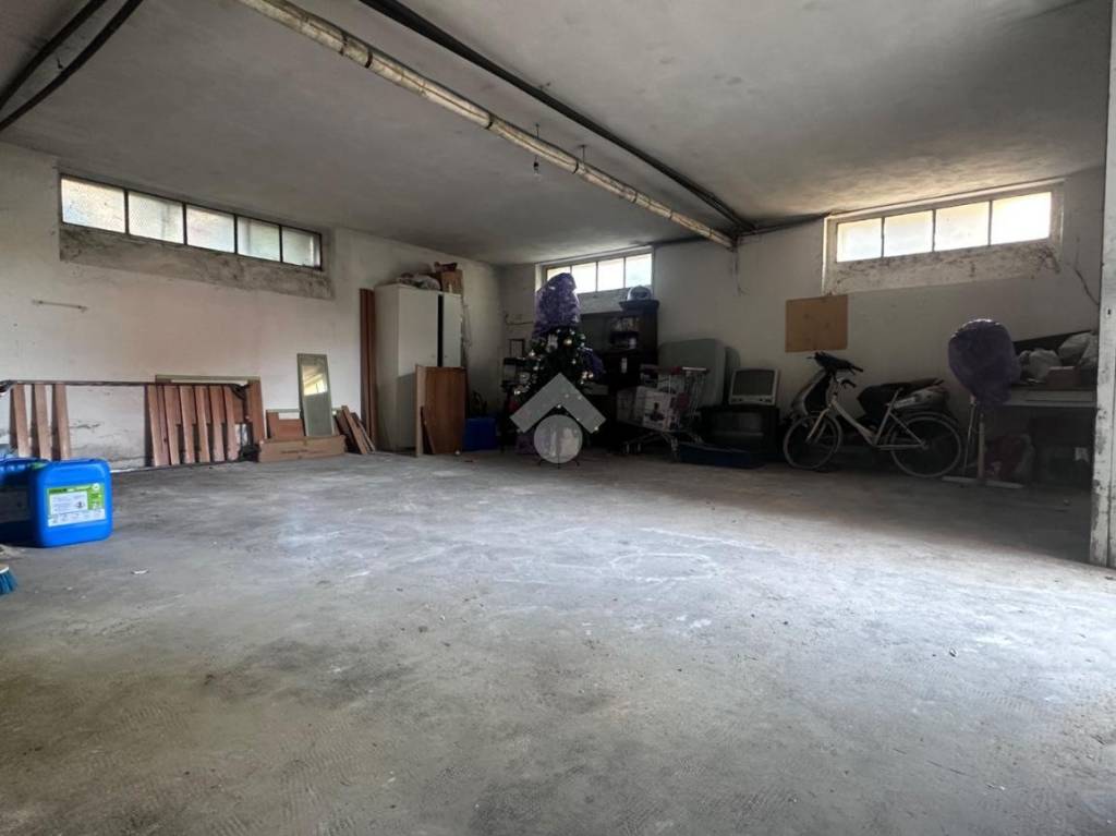 box auto in vendita a Codogno