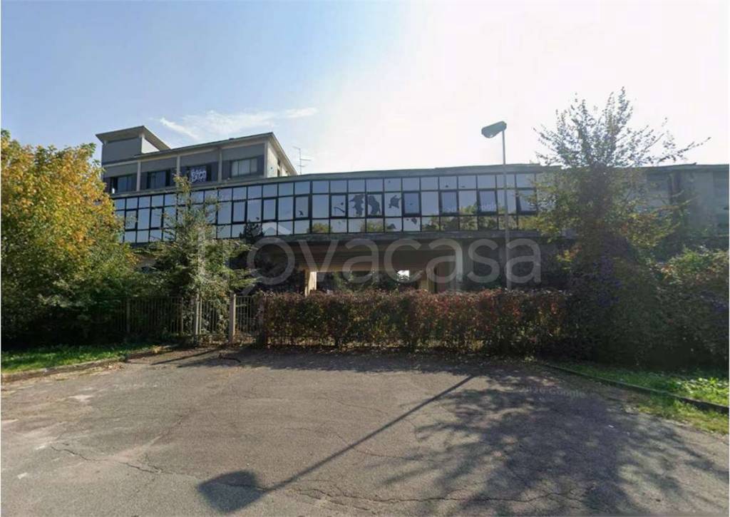 locale commerciale in vendita a Codogno