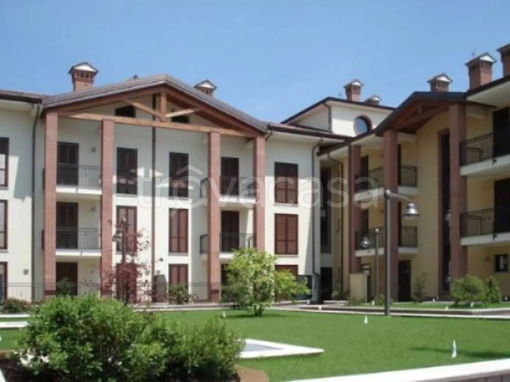 appartamento in vendita a Comazzo