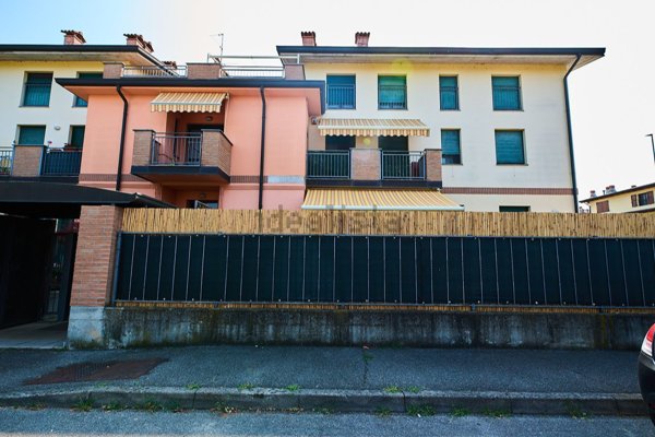 appartamento in vendita a Comazzo