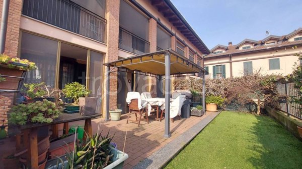 appartamento in vendita a Comazzo in zona Lavagna