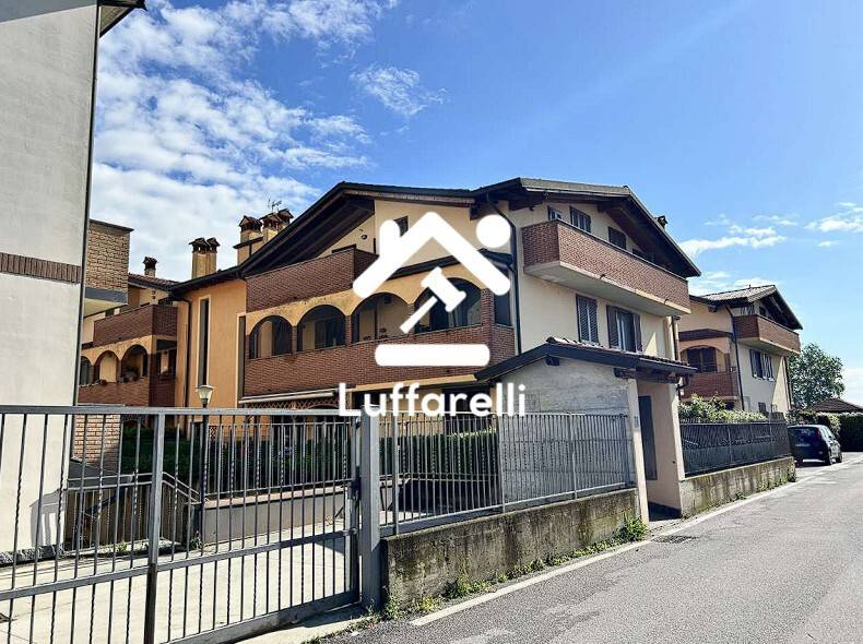 appartamento in vendita a Comazzo