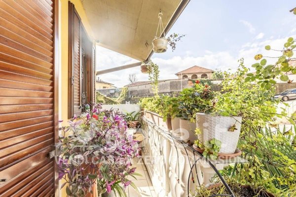 casa indipendente in vendita a Comazzo